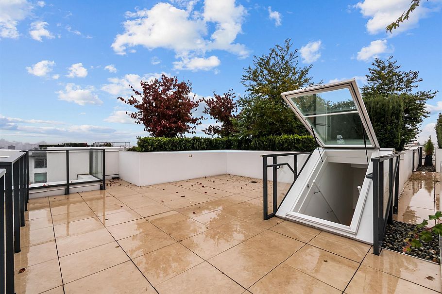 601 4240 Cambie Street West Vancouver, BC - 16