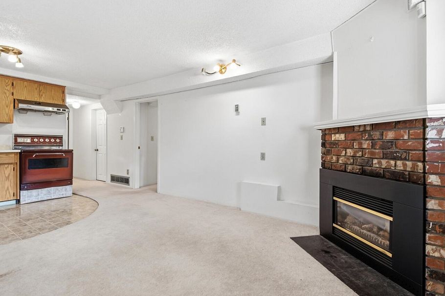 7475 West Boulevard Vancouver, BC - 8