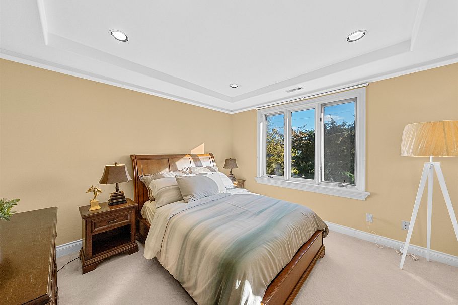 1426 W 48th Avenue Vancouver, BC - 16