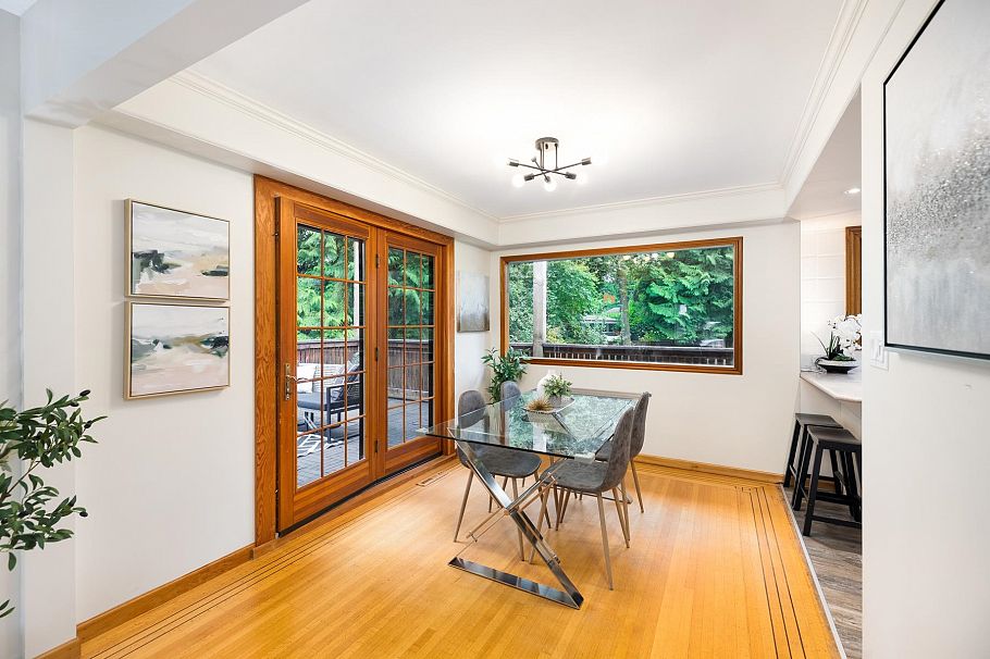 1561 Merlynn Crescent North Vancouver, BC - 7