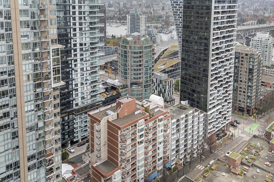 307 1330 Hornby Street Vancouver, BC - 29