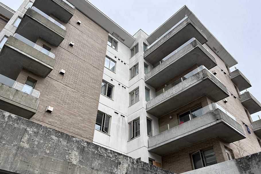 204 137 W 17th Street North Vancouver, BC - 3