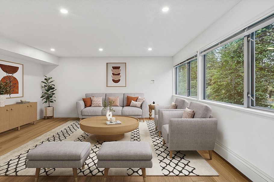 879 Westview Crescent North Vancouver, BC - 3