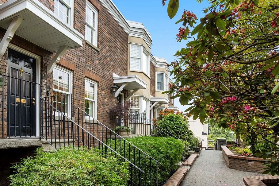 1365 W 7th Avenue Vancouver, BC - 16