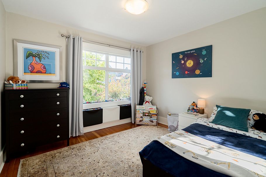 2267 Napier Street Vancouver, BC - 10