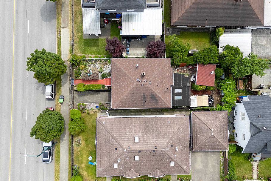 7429 Fraser Street Vancouver, BC - 19