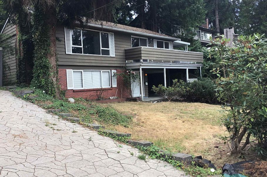 528 Greenway Avenue North Vancouver, BC - 2