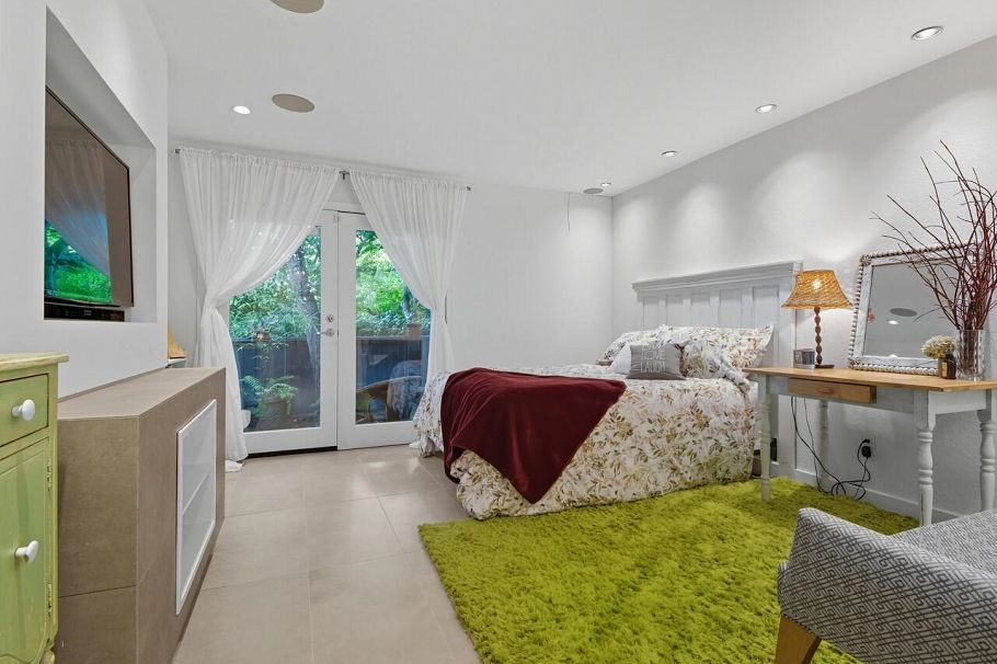 1645 Stephens Street Vancouver, BC - 6