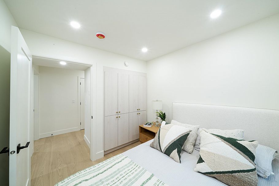 3460 Welwyn Street Vancouver, BC - 22