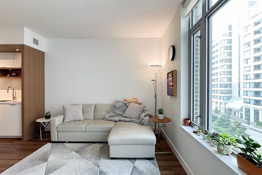 515 1661 Quebec Street Vancouver, BC - 6