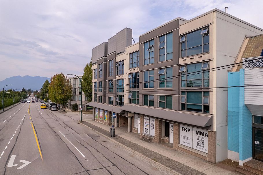 PH6 4868 Fraser Street Vancouver, BC - 30