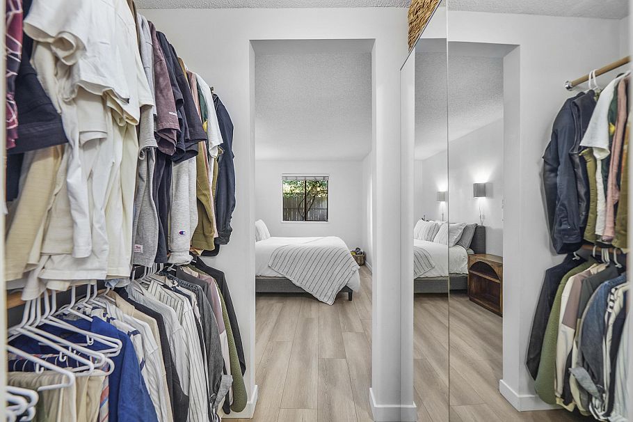 101 210 W 2nd Street North Vancouver, BC - 23