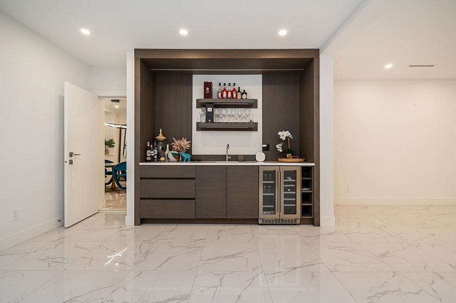 1026 Belmont Avenue North Vancouver, BC - 26