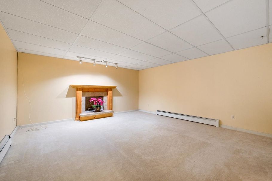 1653 W 62nd Avenue Vancouver, BC - 24