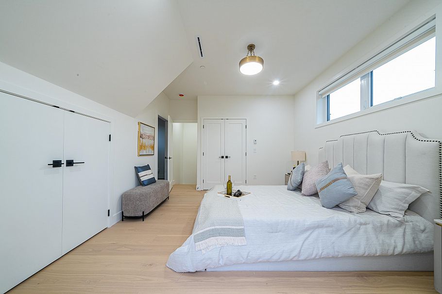 3460 Welwyn Street Vancouver, BC - 29