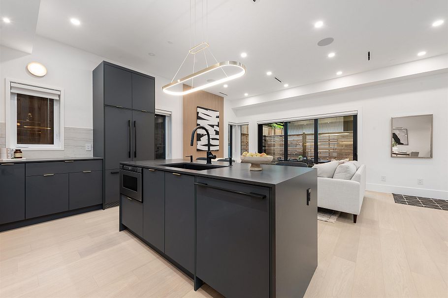 5 371 E 33rd Avenue Vancouver, BC - 18