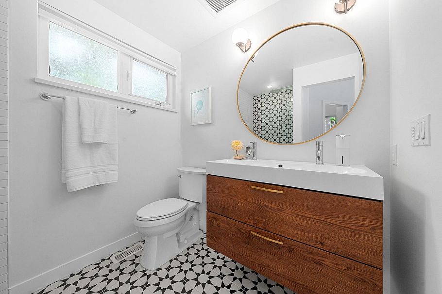 3455 Calder Avenue North Vancouver, BC - 22