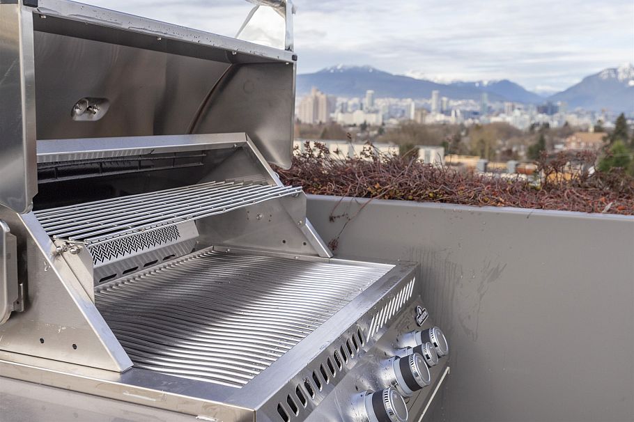 553 W 26th Avenue Vancouver, BC - 28