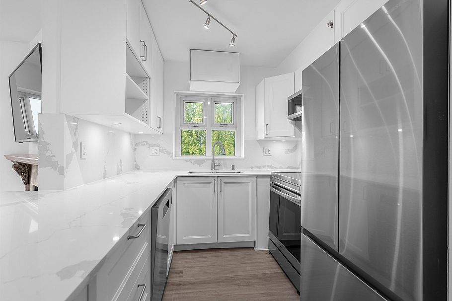 PH6 4868 Fraser Street Vancouver, BC - 15