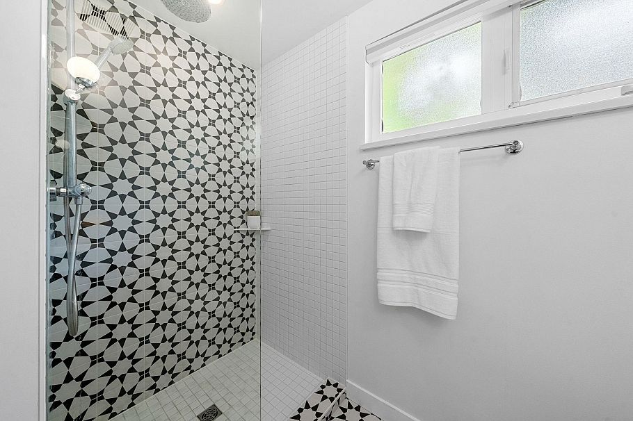 3455 Calder Avenue North Vancouver, BC - 21