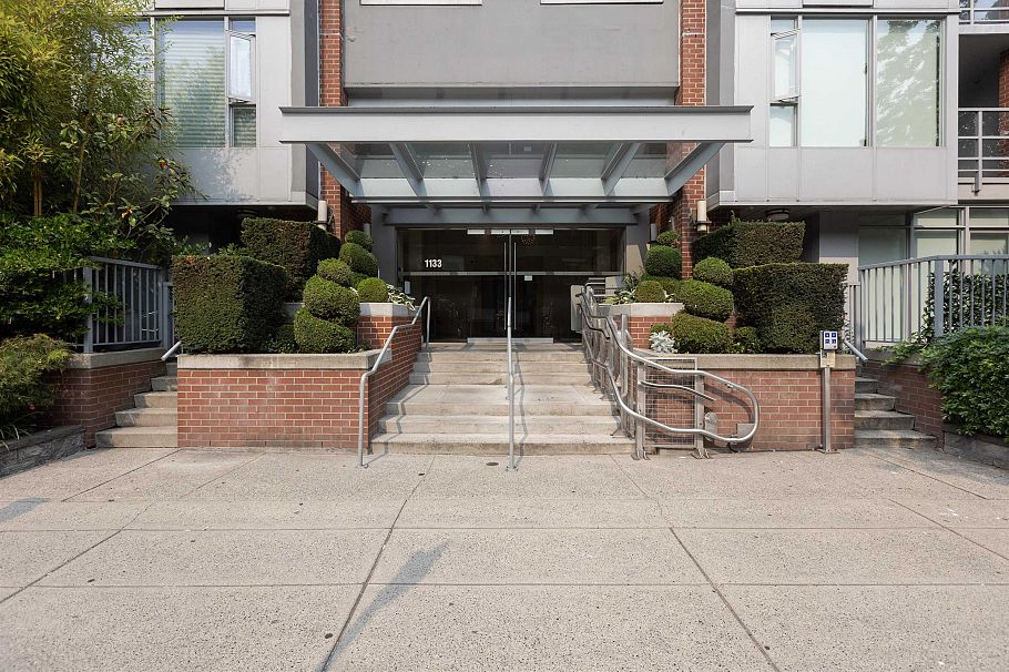 407 1133 Homer Street Vancouver, BC - 4