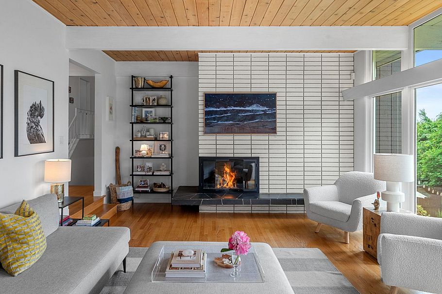 3455 Calder Avenue North Vancouver, BC - 3