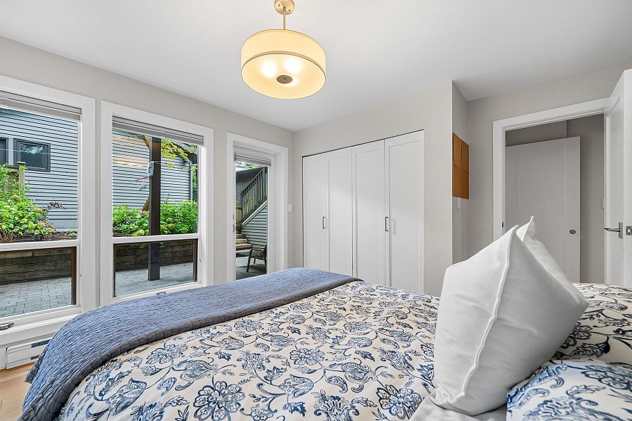 1866 W 15th Avenue Vancouver, BC - 26