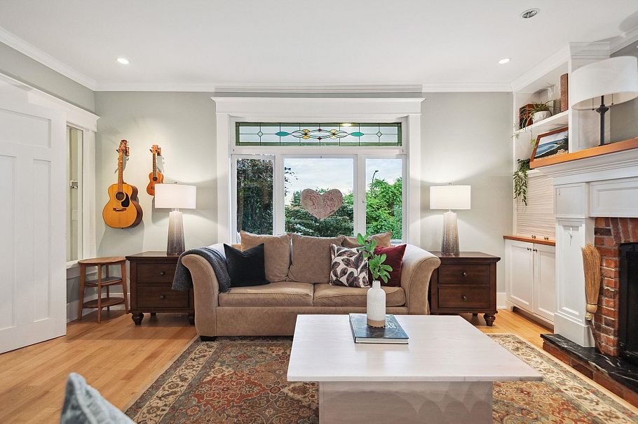 346 E 5th Street North Vancouver, BC - 6