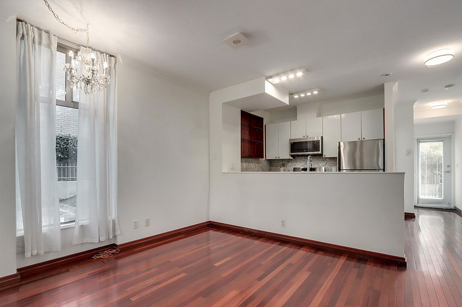 936 Richards Street Vancouver, BC - 8