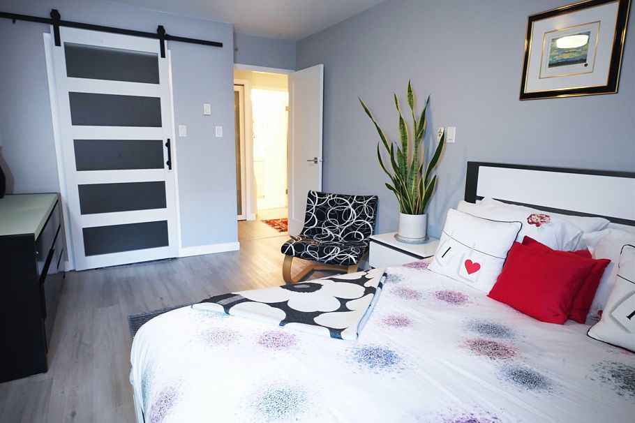 204 1550 Mariner Walk Vancouver, BC - 23