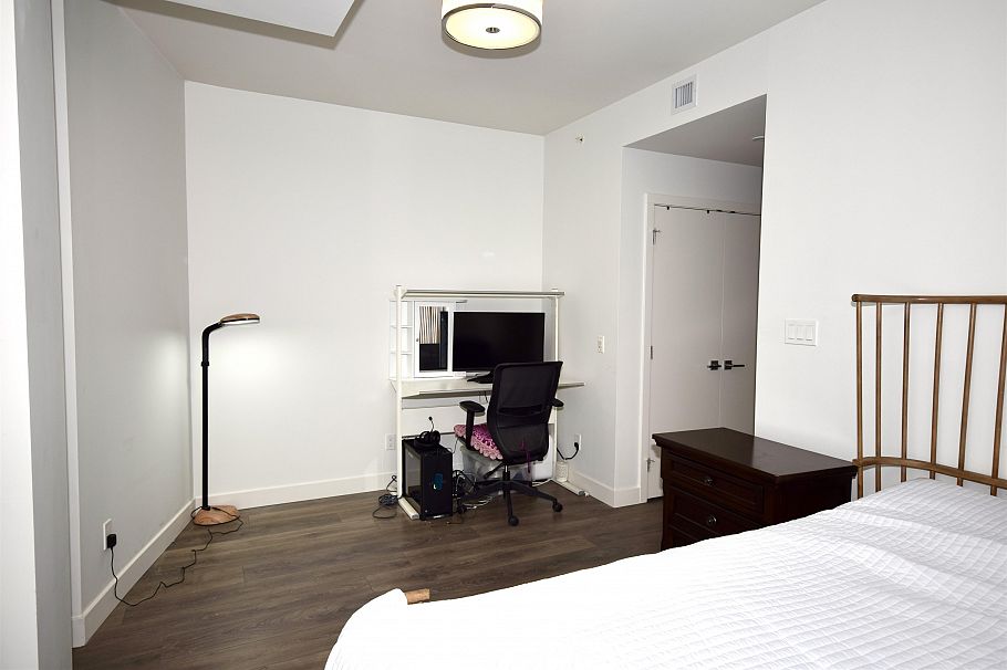 759 W 41st Avenue Vancouver, BC - 16