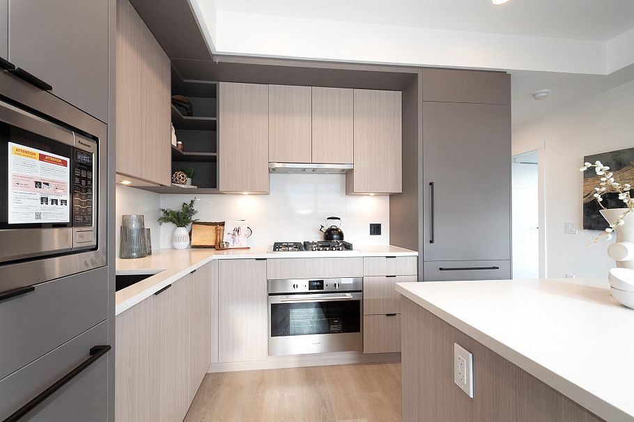 606 2268 E Broadway Vancouver, BC - 6