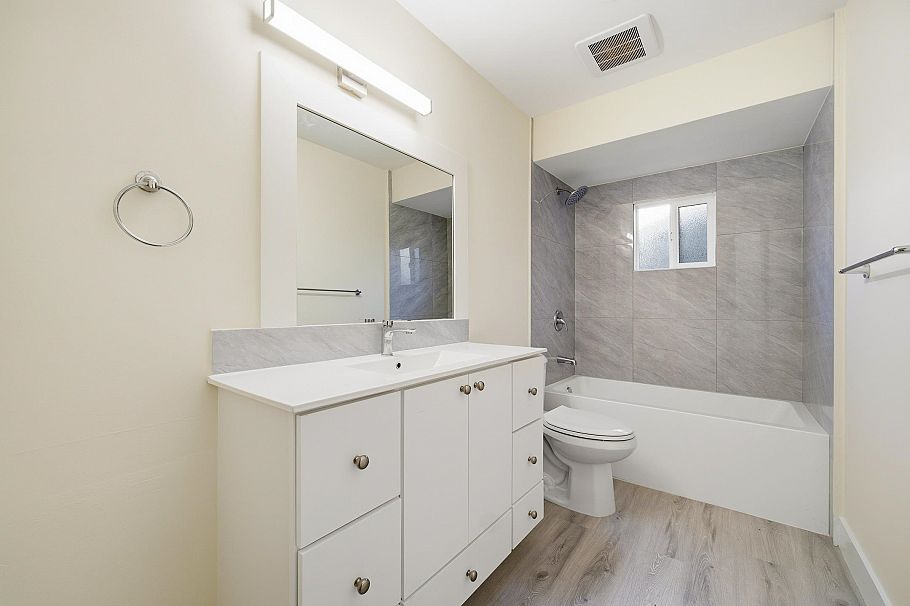 4533 Knight Street Vancouver, BC - 21