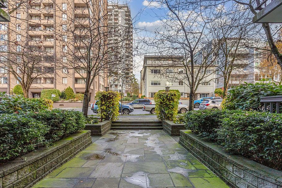 808 1146 Harwood Street Vancouver, BC - 21