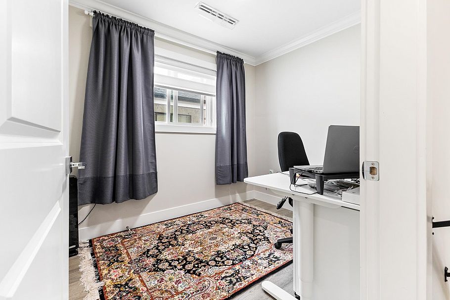 2 2786 E 46th Avenue Vancouver, BC - 19