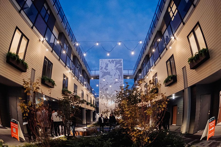 311 342 Mountain Highway North Vancouver, BC - 31