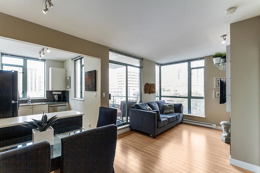 706 1238 Burrard Street Vancouver, BC - 1