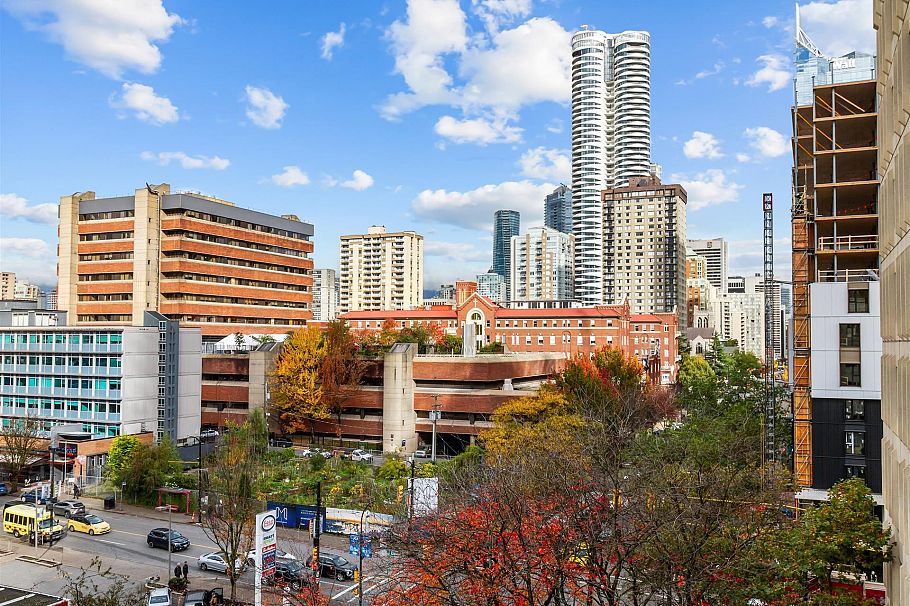 706 1238 Burrard Street Vancouver, BC - 17