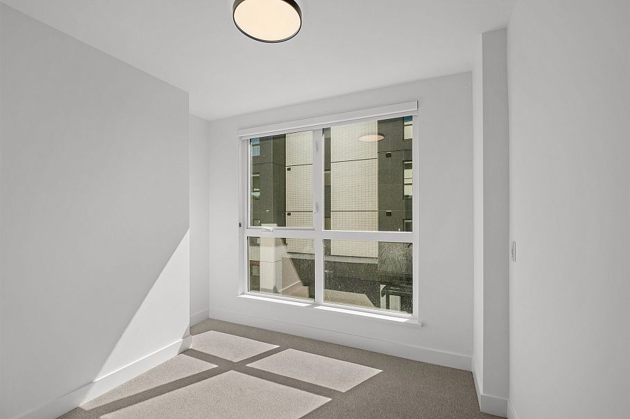 411 422 E 3rd Street North Vancouver, BC - 16