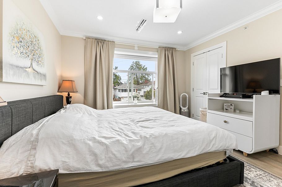 2 2786 E 46th Avenue Vancouver, BC - 14