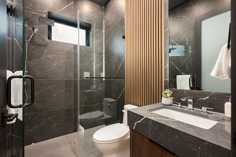 1 3466 Franklin Street Vancouver, BC - 20