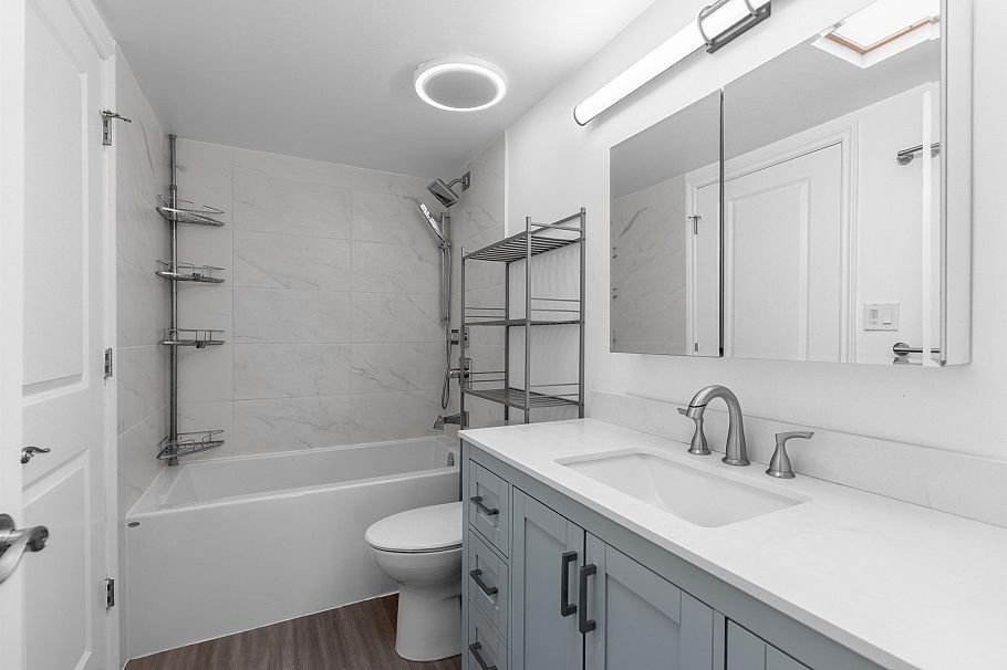 PH6 4868 Fraser Street Vancouver, BC - 25