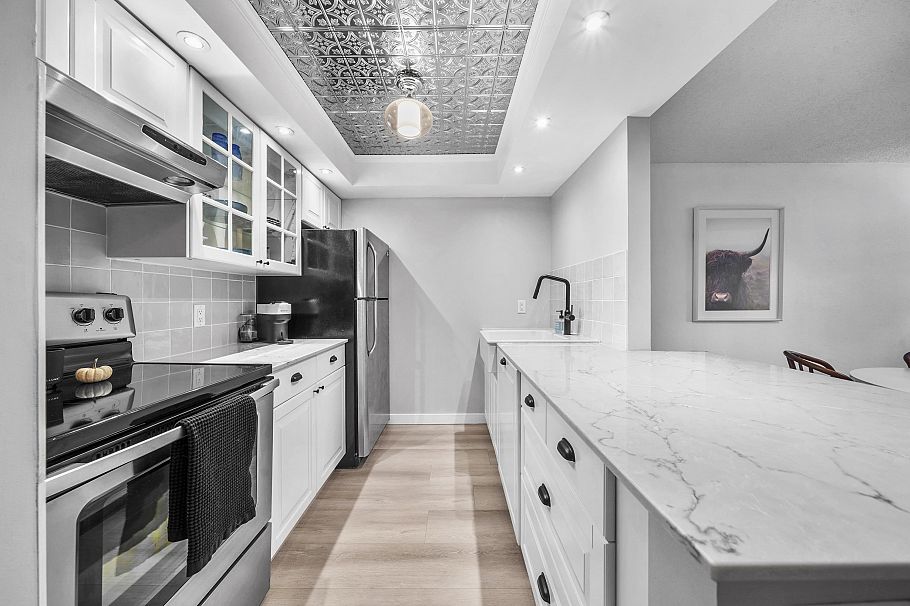 101 210 W 2nd Street North Vancouver, BC - 5