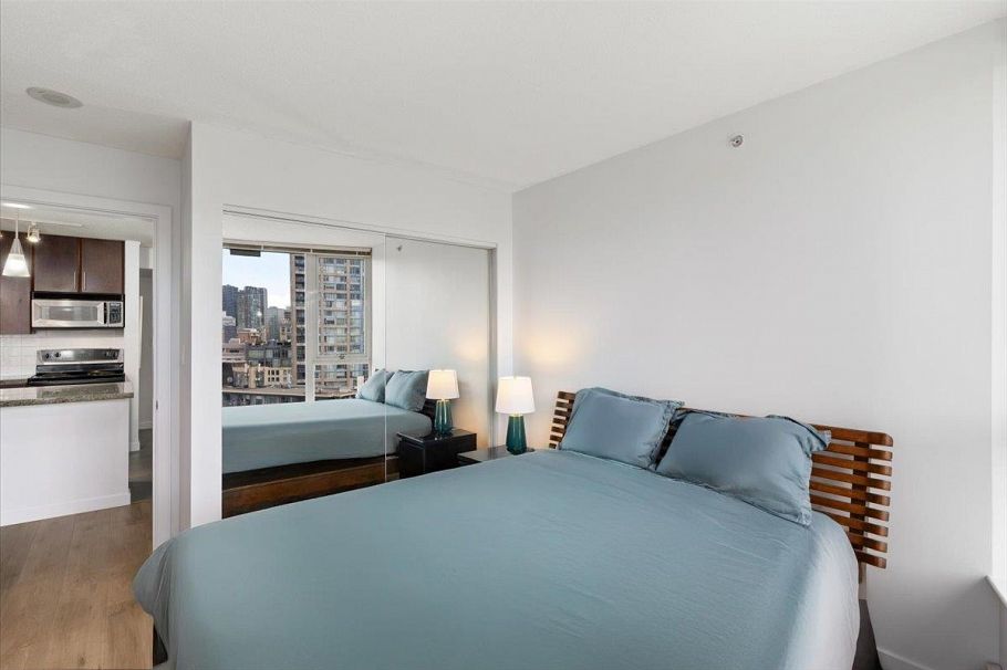 1805 58 Keefer Place Vancouver, BC - 16