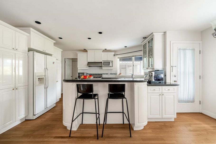 1653 W 62nd Avenue Vancouver, BC - 18