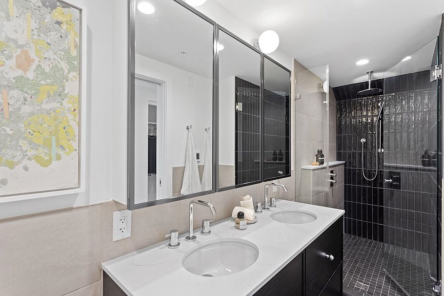 553 W 26th Avenue Vancouver, BC - 22