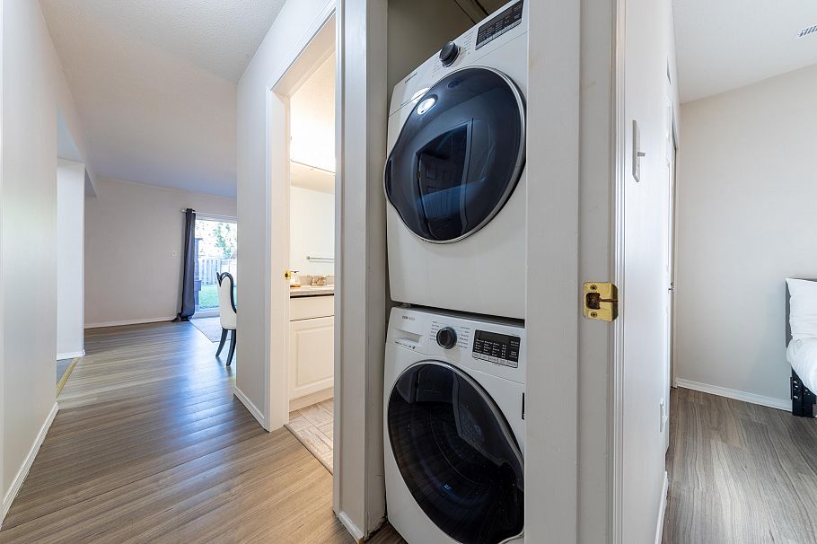 3638 Maginnis Avenue North Vancouver, BC - 36