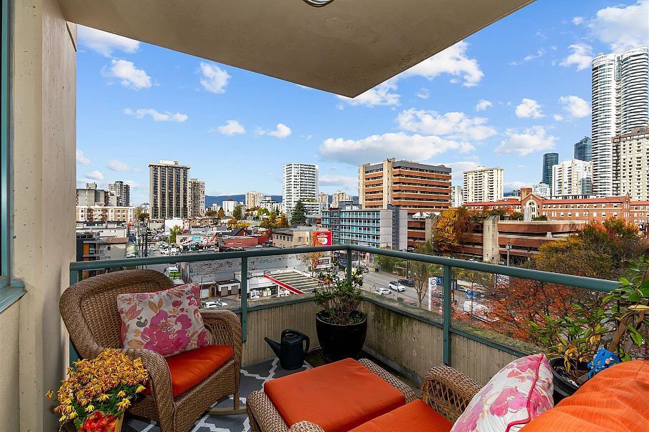 706 1238 Burrard Street Vancouver, BC - 2