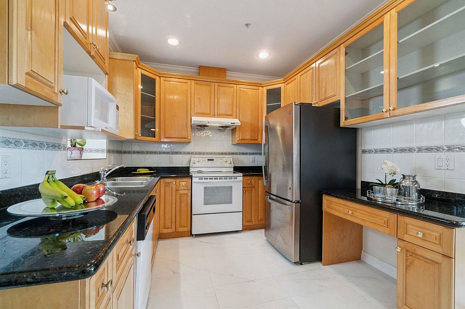 1303 W 67th Avenue Vancouver, BC - 7