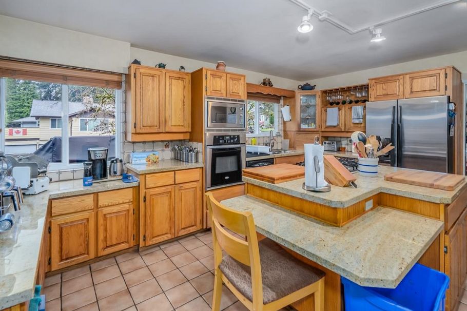 1630 Layton Drive North Vancouver, BC - 12